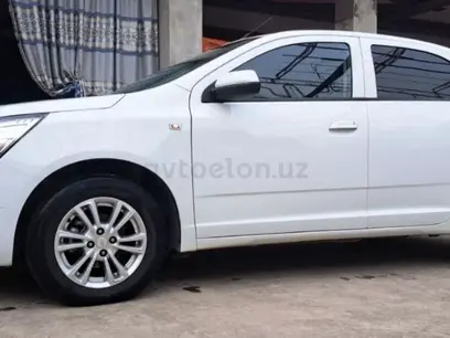 Белый Chevrolet Cobalt, 4 позиция 2022 года, КПП Автомат, в Андижан за 11 700 y.e. id5200416
