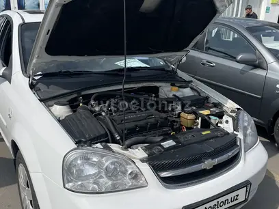 Белый Chevrolet Lacetti, 3 позиция 2013 года, КПП Автомат, в Ташкент за 7 500 y.e. id4954308