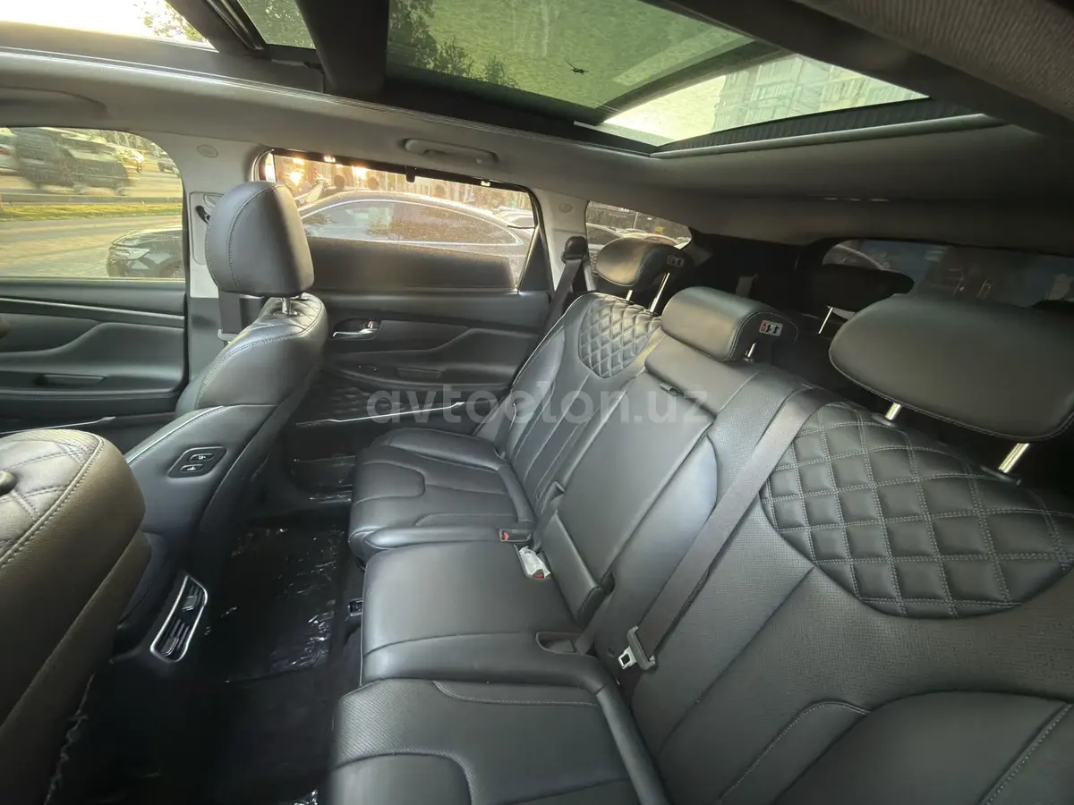 Hyundai Santa Fe — 4