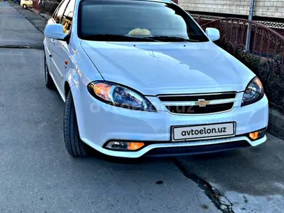 Oq Chevrolet Gentra, 3 pozitsiya 2018 yil, КПП Avtomat, shahar Shahrisabz uchun 11 000 у.е. id4447516