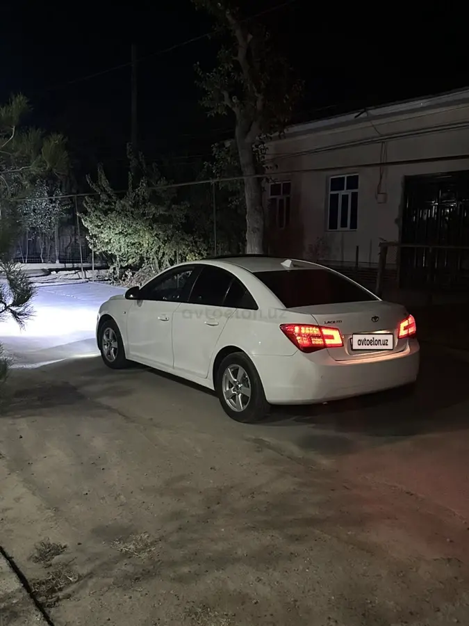 Chevrolet Cruze 2009 — 3