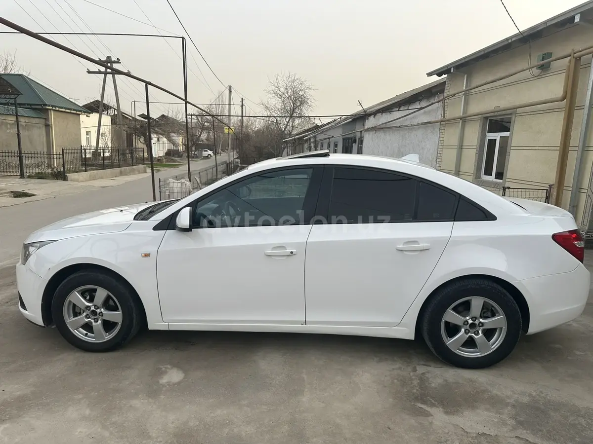 Chevrolet Cruze 2009 — 5