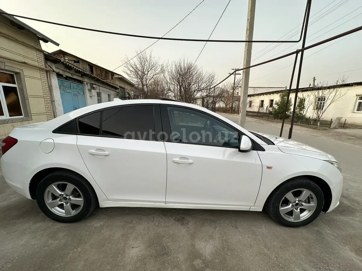 Chevrolet Cruze 2009 — 6