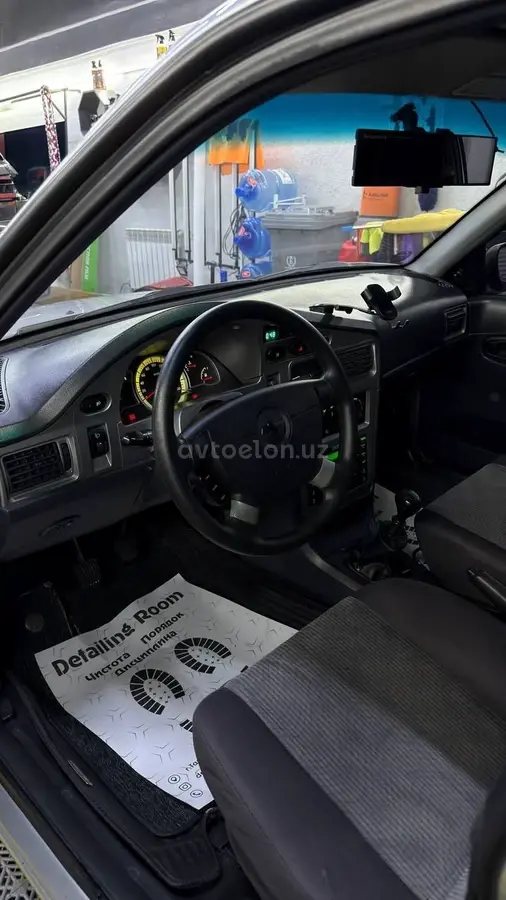 Daewoo Nexia II — 3