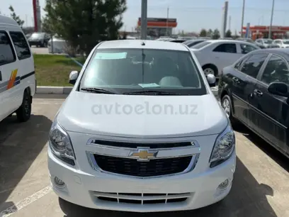 Белый Chevrolet Cobalt, 4 позиция 2024 года, КПП Автомат, в Газалкент за ~11 611 y.e. id5088295