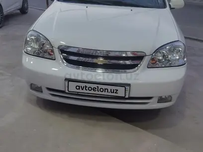 Белый Chevrolet Lacetti, 3 позиция 2008 года, КПП Автомат, в Ташкент за 7 500 y.e. id4991576