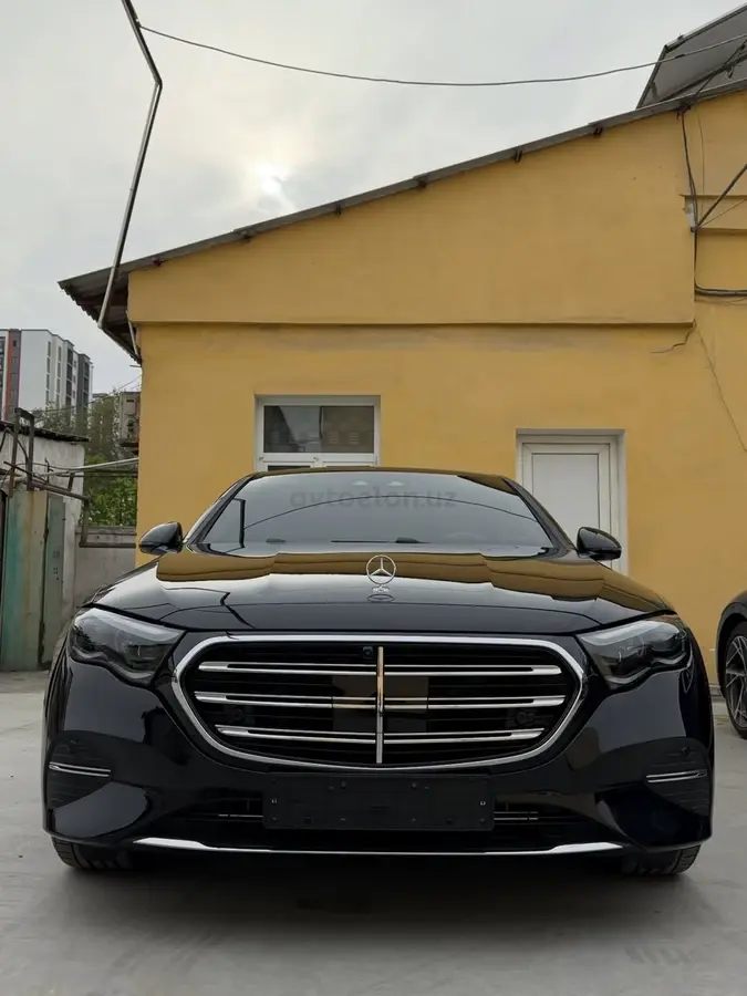 Mercedes-Benz E 300