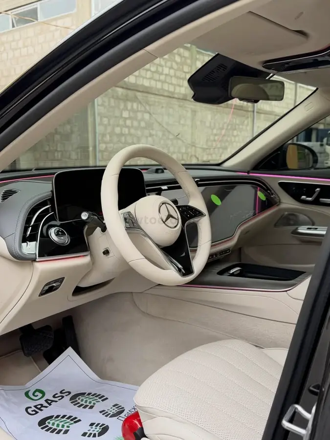 Mercedes-Benz E 300 — 2