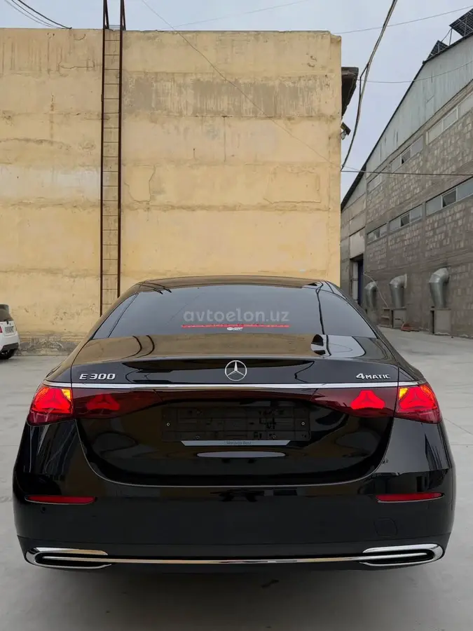 Mercedes-Benz E 300 — 7