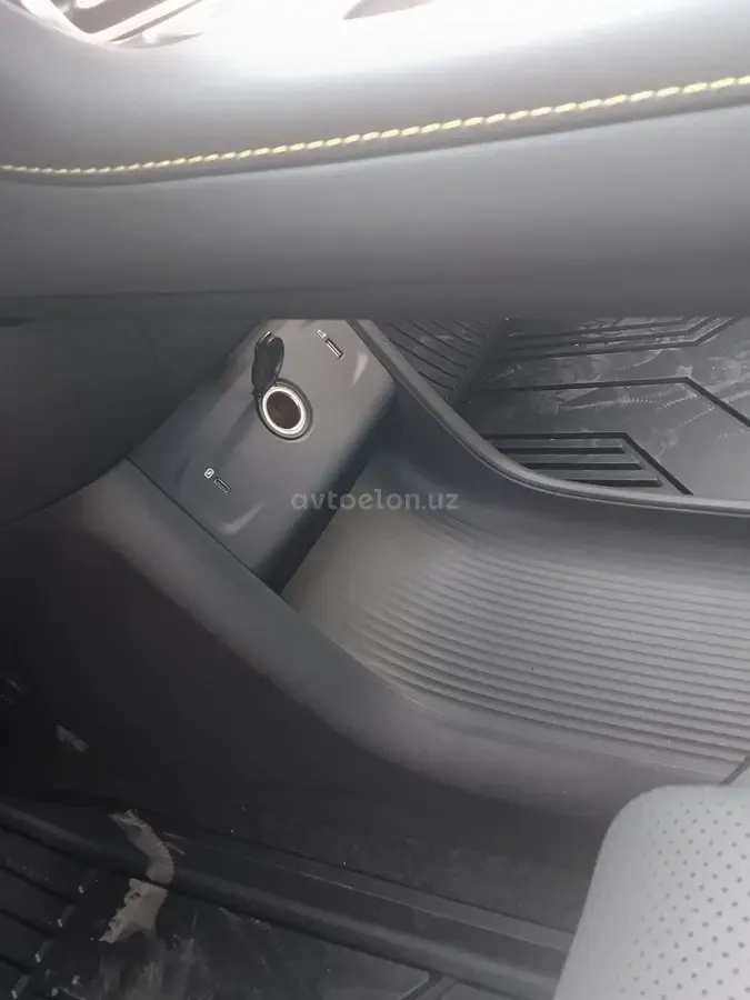 Changan Nevo Q05 — 5