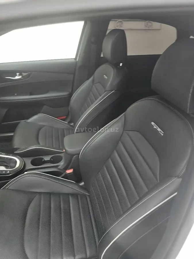 Kia Cerato — 5