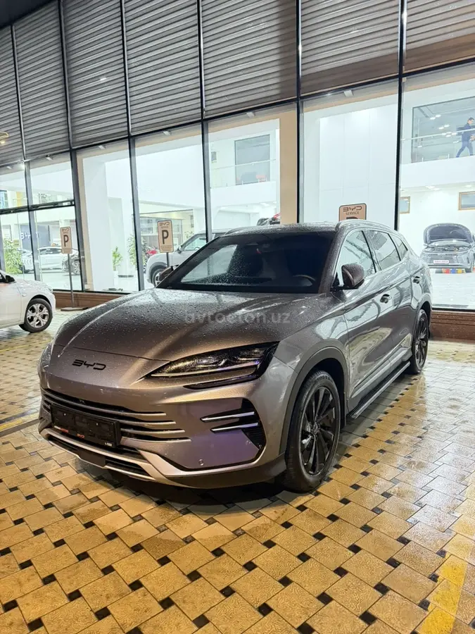 BYD Song Plus DM-i Champion — 2