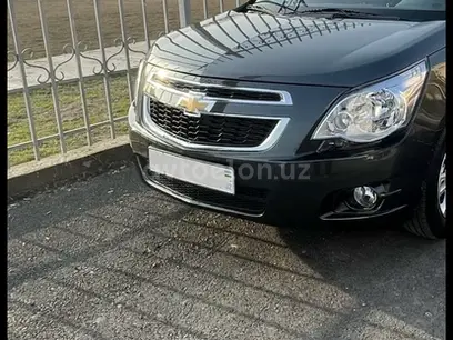 Мокрый асфальт Chevrolet Cobalt, 4 позиция 2022 года, КПП Автомат, в Ташкент за 11 500 y.e. id5218959