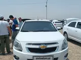 Белый Chevrolet Cobalt, 3 позиция 2015 года, КПП Механика, в Кызырыкский район за ~8 720 y.e. id6421814, Фото №1
