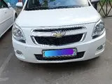 Белый Chevrolet Cobalt, 4 позиция 2019 года, КПП Автомат, в Ташкент за 10 800 y.e. id5192251, Фото №1