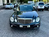 Mokriy asfalt Mercedes-Benz E 500 2003 yil, КПП Avtomat, shahar Toshkent uchun 12 700 у.е. id5140140, Fotosurat №1