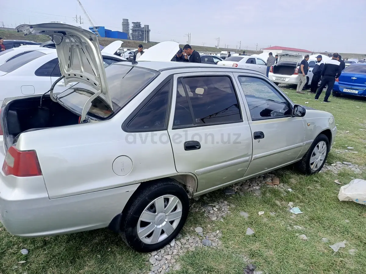 Daewoo Nexia II — 3