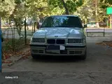 Серый BMW 318i 1992 года, КПП Механика, в Ангрен за 4 000 y.e. id6426279, Фото №1