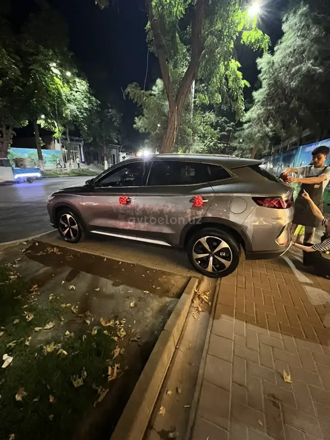 BYD Song Plus DM-i — 3