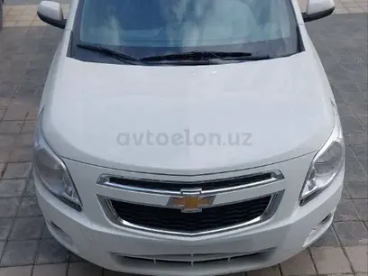 Белый Chevrolet Cobalt, 4 позиция 2024 года, КПП Автомат, в Шахрисабзский район за ~11 634 y.e. id5163583