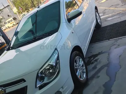 Белый Chevrolet Cobalt, 4 позиция 2020 года, КПП Автомат, в Наманган за 11 100 y.e. id5197194