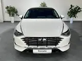 Белый Hyundai Sonata 2020 года, КПП Автомат, в Андижан за 25 500 y.e. id5208458, Фото №1