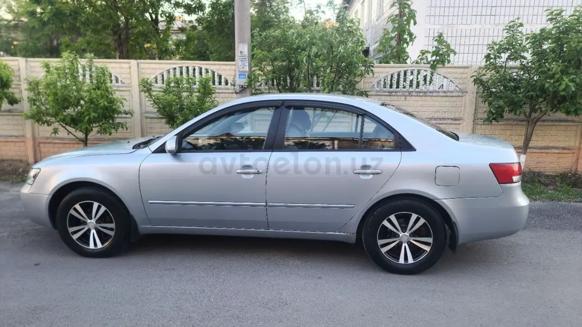 Hyundai Sonata — 3