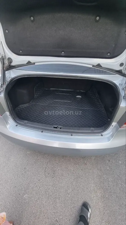 Hyundai Sonata — 4