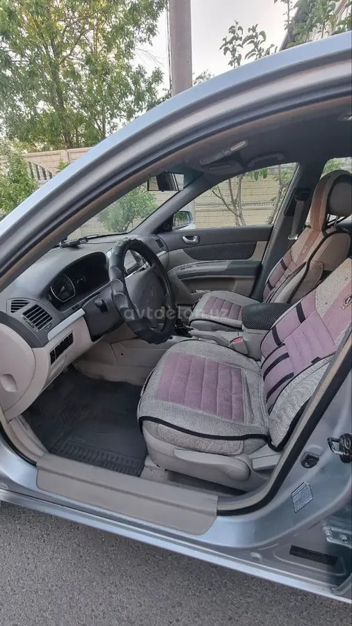 Hyundai Sonata — 8