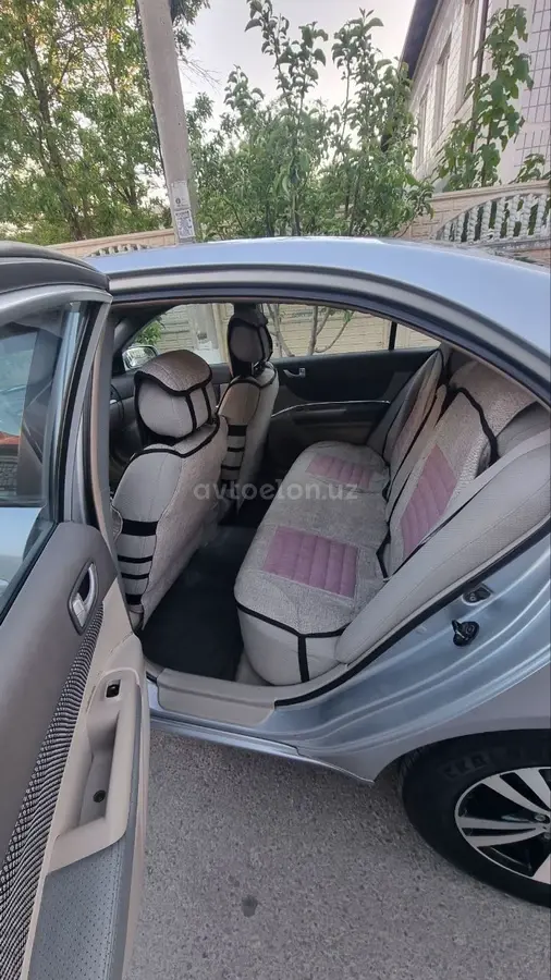 Hyundai Sonata — 9