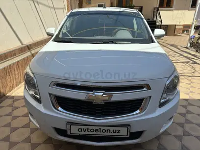 Белый Chevrolet Cobalt, 4 позиция 2018 года, КПП Автомат, в Самарканд за 11 000 y.e. id4900831