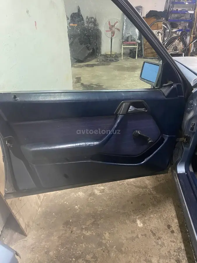 Mercedes-Benz E 230 — 9