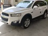 Белый Chevrolet Captiva, 2 позиция 2011 года, КПП Автомат, в Коканд за 11 600 y.e. id6340825, Фото №1