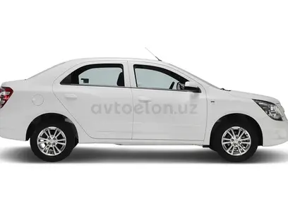 Белый Chevrolet Cobalt, 4 позиция 2022 года, КПП Автомат, в Навои за ~12 497 y.e. id5169058