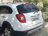 Белый Chevrolet Captiva, 1 позиция 2010 года, КПП Автомат, в Чустский район за 9 700 y.e. id6425737