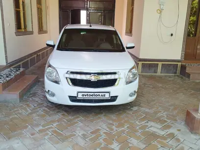 Белый Chevrolet Cobalt, 4 позиция 2022 года, КПП Автомат, в Самарканд за 11 600 y.e. id5168854