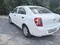 Белый Chevrolet Cobalt, 2 позиция 2024 года, КПП Механика, в Самарканд за 13 000 y.e. id5212239
