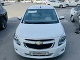 Белый Chevrolet Cobalt, 4 позиция 2024 года, КПП Автомат, в Наманган за 12 400 y.e. id6668766, Фото №1