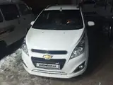 Белый Chevrolet Spark, 4 позиция 2022 года, КПП Автомат, в Ташкент за 10 200 y.e. id4736006, Фото №1