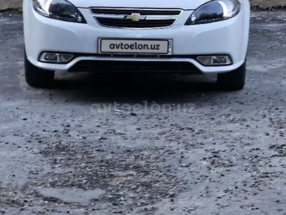 Белый Chevrolet Gentra, 3 позиция 2023 года, КПП Автомат, в Ташкент за 14 000 y.e. id5174963