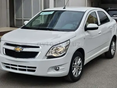 Белый Chevrolet Cobalt, 4 позиция 2024 года, КПП Автомат, в Андижан за 13 500 y.e. id4940104