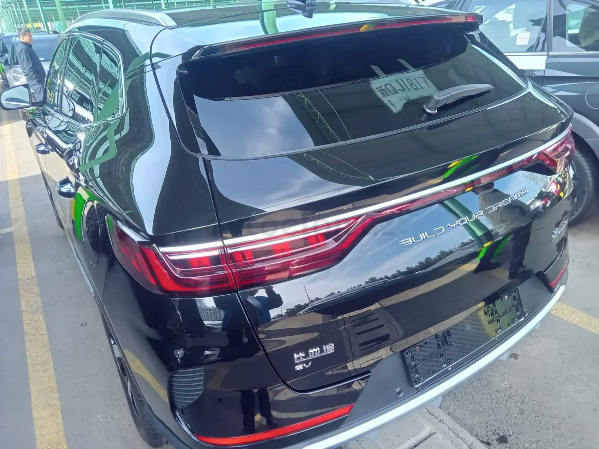 BYD Song Plus EV — 4