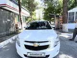 Белый Chevrolet Cobalt, 4 позиция 2023 года, КПП Автомат, в Коканд за 12 400 y.e. id5224803, Фото №1