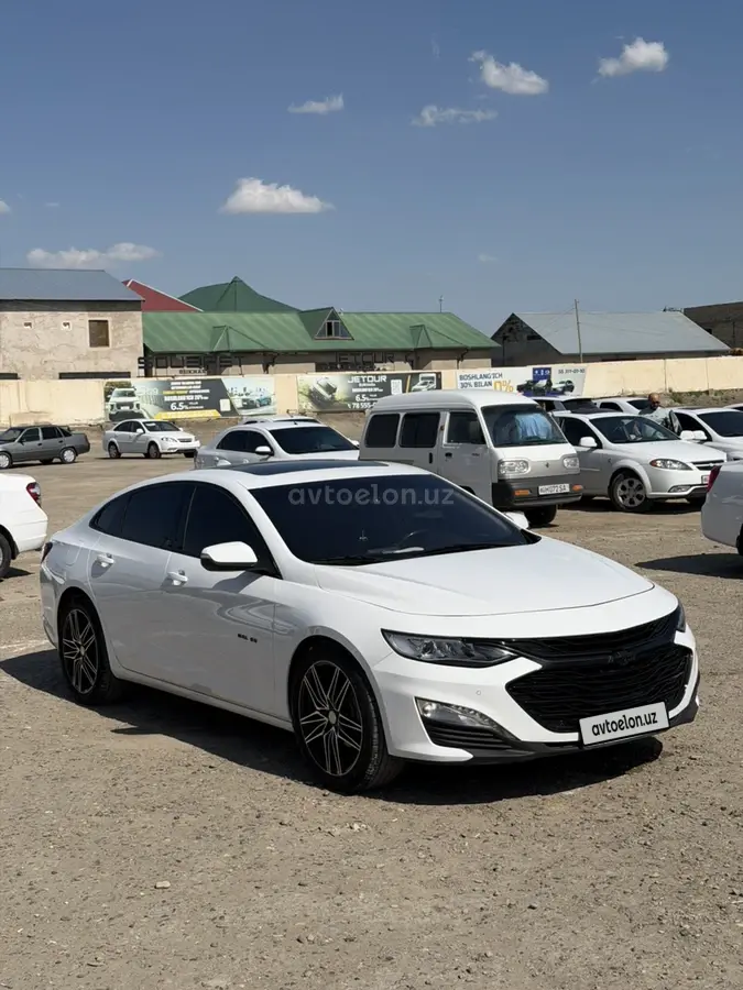 Chevrolet Malibu 2 2020