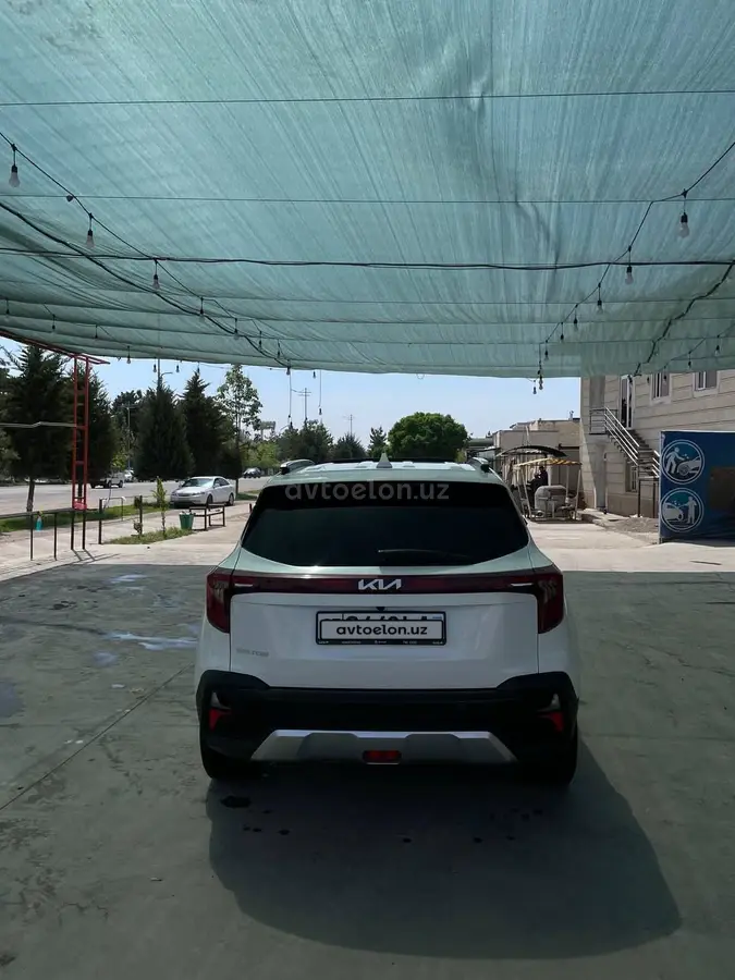 Kia Seltos — 4