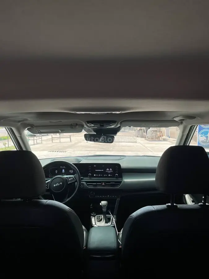 Kia Seltos — 6