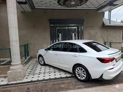 Chevrolet Monza 2023 — 2
