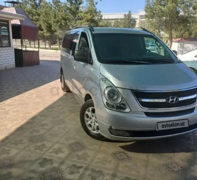 Hyundai Grand Starex — 2
