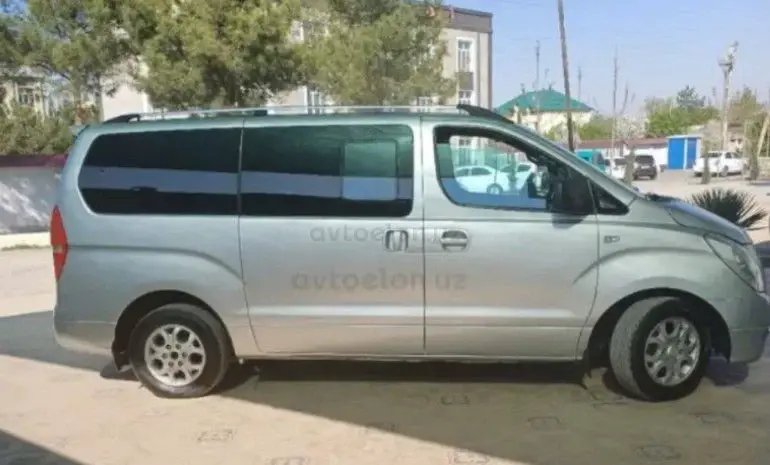 Hyundai Grand Starex — 3