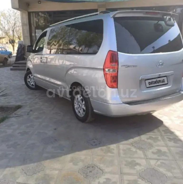 Hyundai Grand Starex — 5